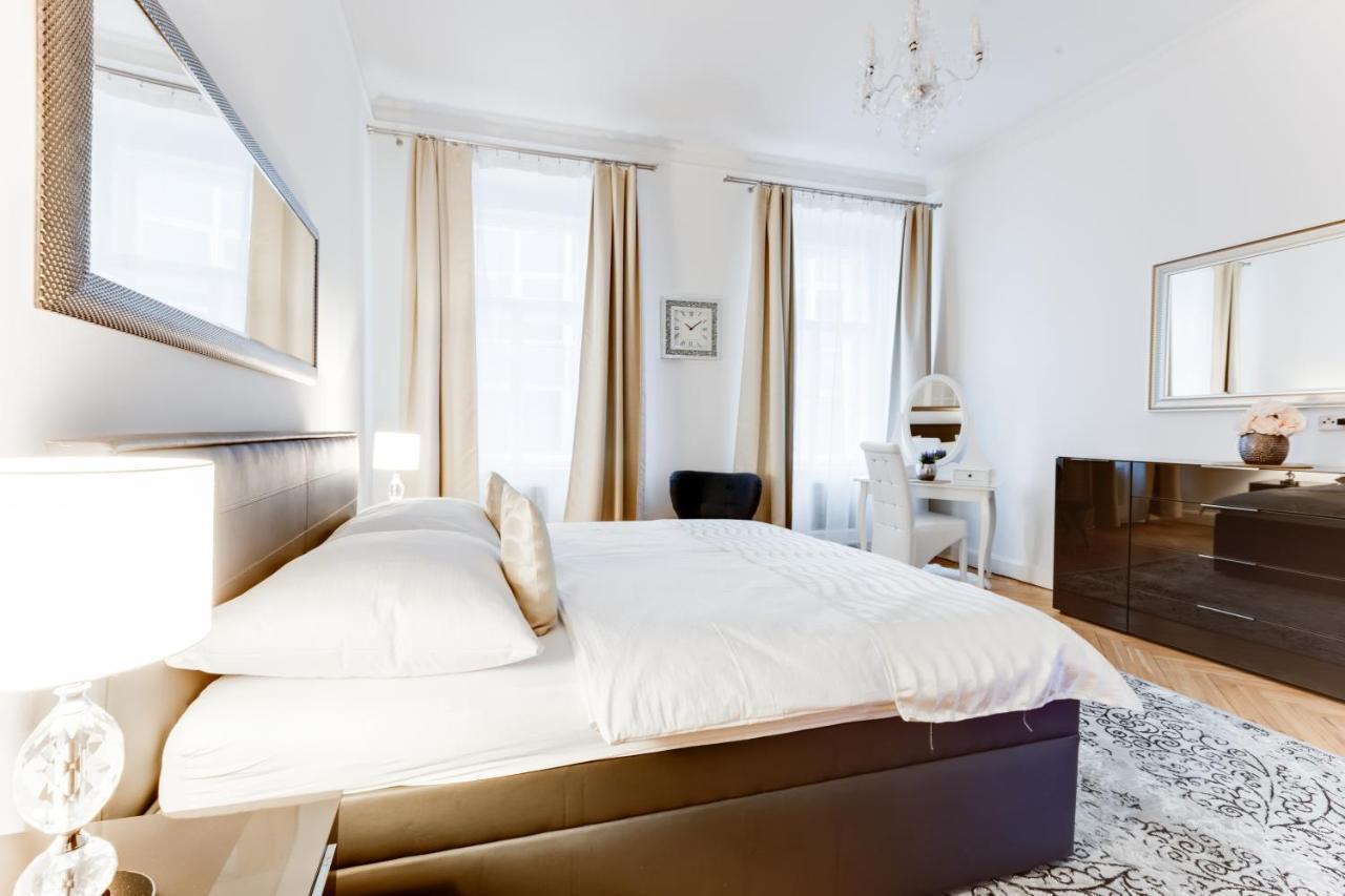 Wenceslass Square Royal Residence Apartments براغ المظهر الخارجي الصورة
