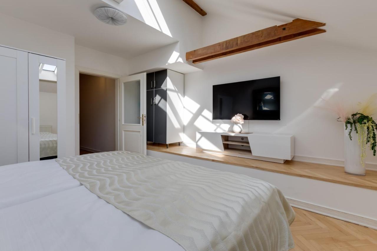 Wenceslass Square Royal Residence Apartments براغ المظهر الخارجي الصورة