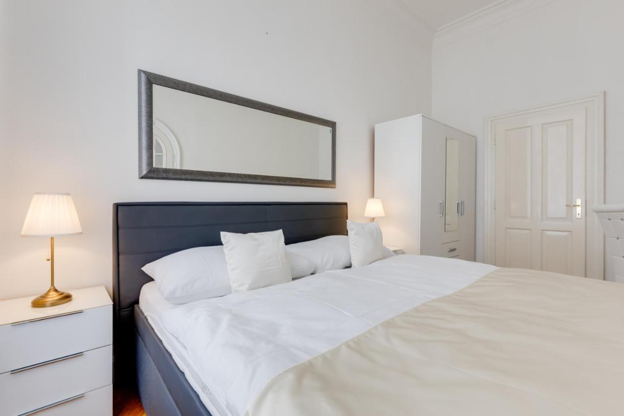 Wenceslass Square Royal Residence Apartments براغ المظهر الخارجي الصورة