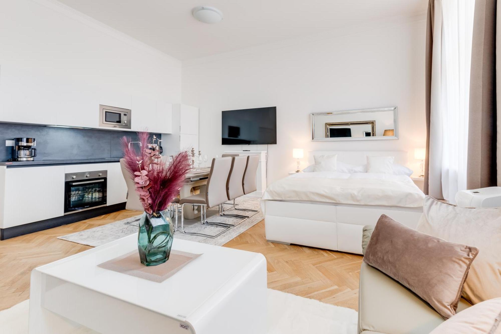 Wenceslass Square Royal Residence Apartments براغ المظهر الخارجي الصورة